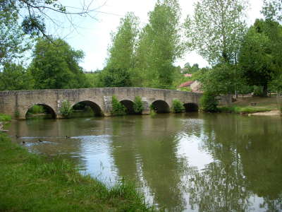 Sainte marie sur ouche routes touristiques en cote d or guide du tourisme en bourgogne