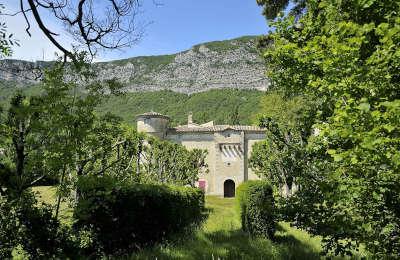 Saou maison forte routes touristiques de la drome guide touristique de rhone alpes