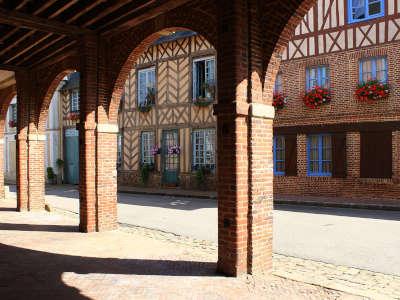 Sap en auge petite cite de caractere maisons a pan de bois routes touristiques de l orne guide touristique de normandie