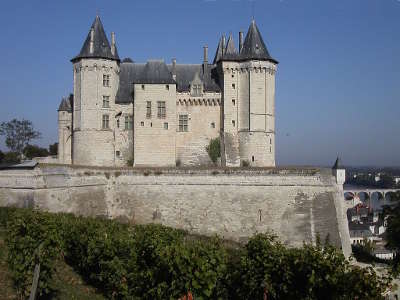 Saumur ville d art et d histoire le chateau routes touristiques de maine et loire guide du tourisme du pays de la loire