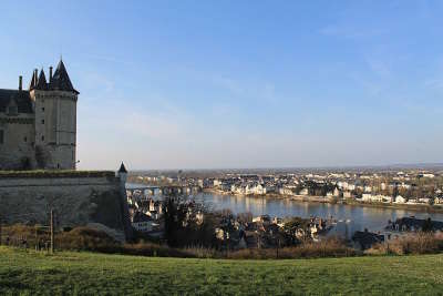 Saumur ville d art et d histoire saumur et le chateau routes touristiques de maine et loire guide du tourisme du pays de la loire