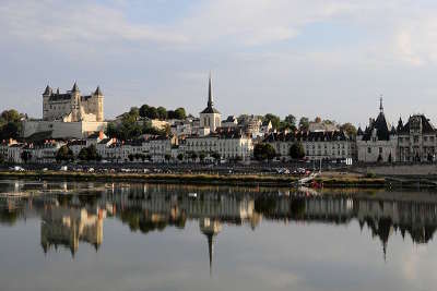 Saumur ville d art et d histoire vue sur la ville routes touristiques de maine et loire guide du tourisme du pays de la loire