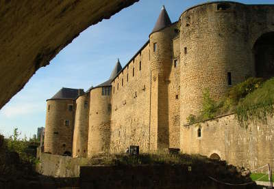 Sedan ville d art et d histoire chateau routes touristiques dans les ardennes guide du tourisme grand est