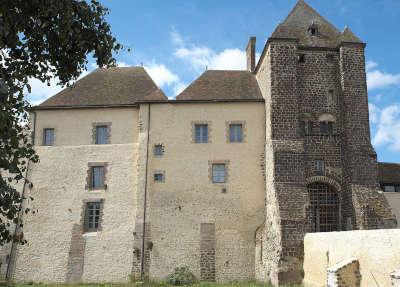 Senonches le chateau road trip dans l eure et loir guide du tourisme centre val de loire