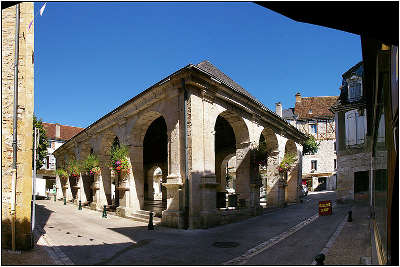 Souillac route touristique de pierre et d eau plus beau village de france guide touristique du lot midi pyrenee