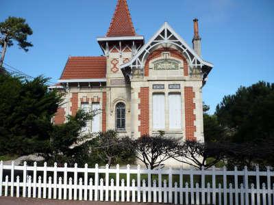 Soulac sur mer villa manon route touristique de la gironde guide touristique de l aquitaine