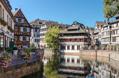 Strasbourg petite france route touristique du bas rhin guide du tourisme d alsace