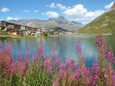 Tignes station de ski lac de tignes routes touristiques de savoie guide touristique de rhone alpes