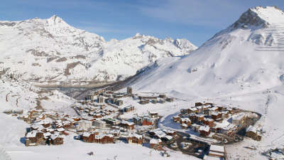 Tignes station de ski routes touristiques de savoie guide touristique de rhone alpes