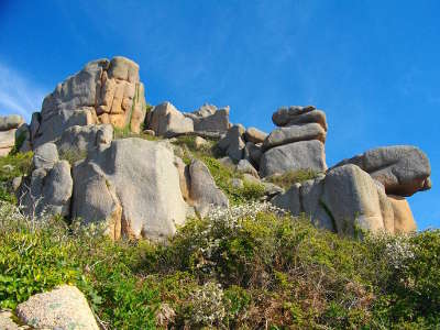 Trebeurden rochers sur le castel route de la cote du goelo routes touristiques dans les cotes d armor guide du tourisme en bretagne