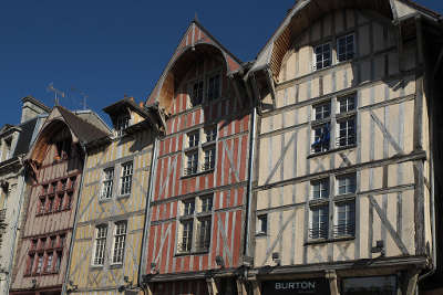 Troyes villes d art et d histoire maisons traditionnelles routes touristiques dans l aube guide du tourisme grand est