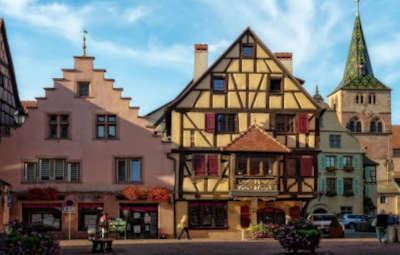 Turckheim place de turenne route touristique du haut rhin guide du tourisme d alsace