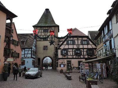 Turckheim porte de france route touristique du haut rhin guide du tourisme d alsace