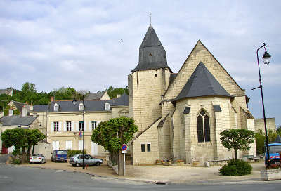 Turquant village de charme eglise saint aubin routes touristiques de maine et loire guide du tourisme du pays de la loire