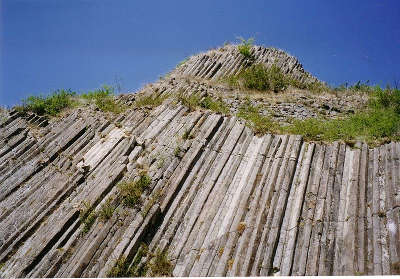 Usson les orgues basaltiques plus beau village de france routes touristiques du puy de dome guide touristique auvergne