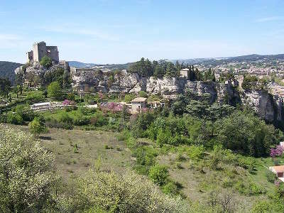 Vaison la romaine cite medievale route des vins d orange a vaison la romaine