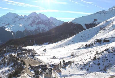 Val luron station de ski routes touristiques des hautes pyrenees guide du tourisme de midi pyrenees