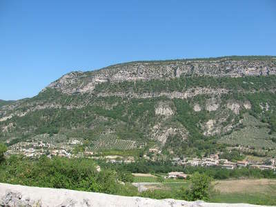 Vallee de l eygues a sahune parc naturel regional des baronnies