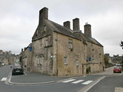 Valognes maison du grand quartier musee du cidre routes touristiques de la manche guide touristique de normandie