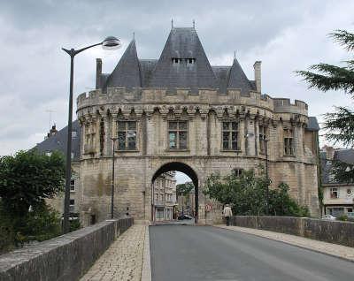 Vendome porte saint georges road trip dans le loir et cher guide du tourisme centre val de loire