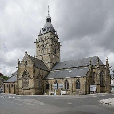 Villedieu les poeles eglise notre dame routes touristiques de la manche guide touristique de normandie