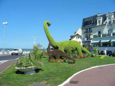 Villers sur mer les dinosaures routes touristiques du calvados guide touristique de normandie