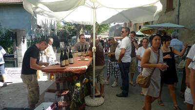 Violes fete des vins route des vins d orange a vaison la romaine