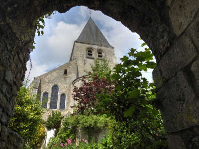 Yevre le chatel plus beau village de france les routes touristiques dans le loiret guide du tourisme centre val de loire