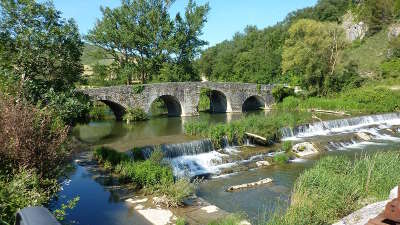 Zubiri la route de la navarre mythique les routes touristiques pyrenees atlantiques guide du tourisme nouvelle aquitaine